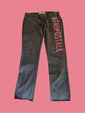Aeropostale Gray Sweatpants with White Label